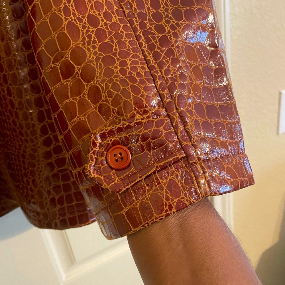 Nasty Gal light weight Cognac color jacket with tons of details - Picture 4 of 4